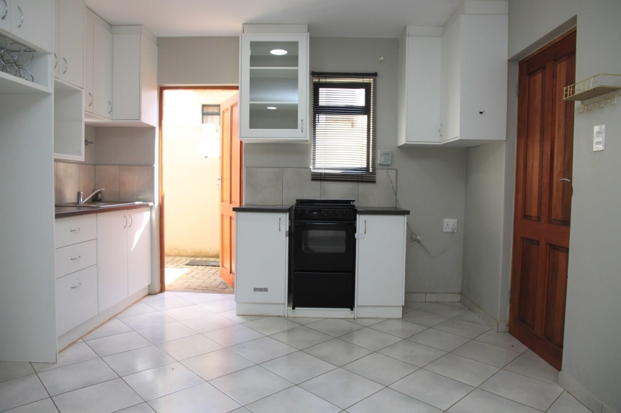 To Let 2 Bedroom Property for Rent in Kidds Beach Eastern Cape